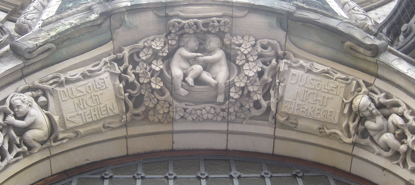 Amtsgericht Schöneberg Eingang Ehebrechen
